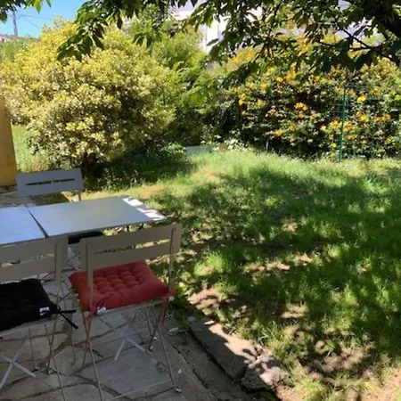 Maison d'hôtes Maisonnette 2/4 Pers-jardin-calme-parking Gratuit 3*