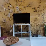 Maisonnette 2/4 Pers-jardin-calme-parking Gratuit Casa de hóspedes 3*